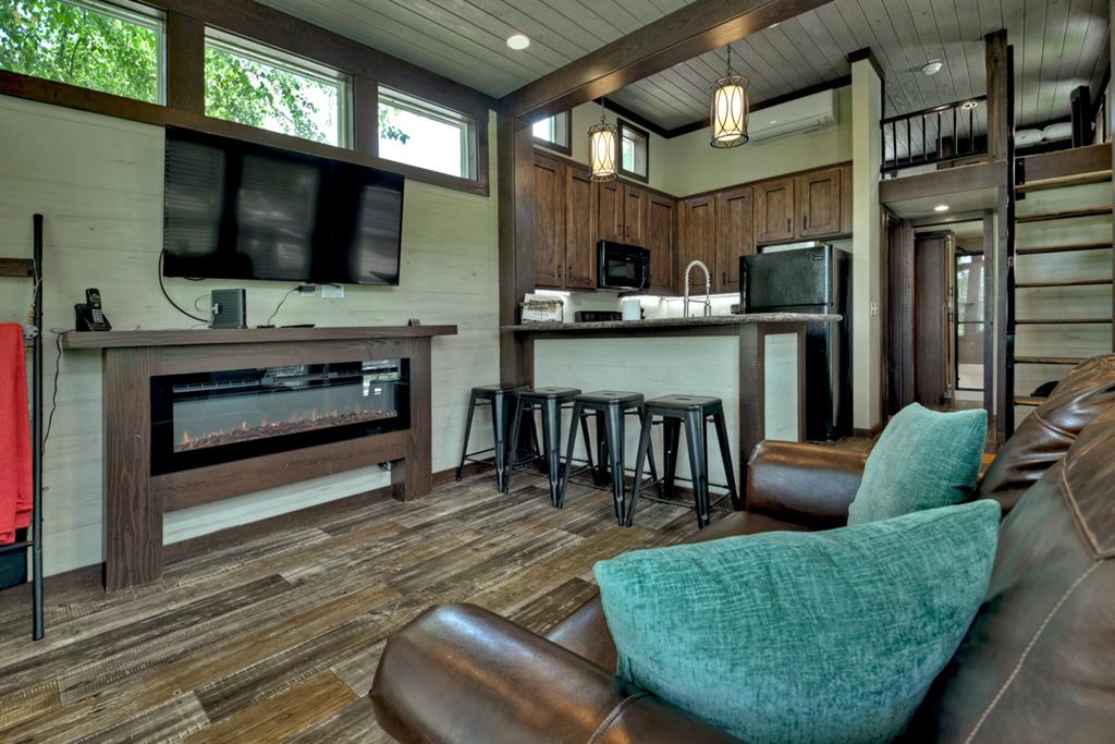 35 Mountain Meadows Circle Property Photo 3