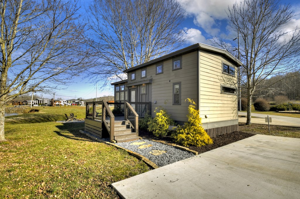35 Mountain Meadows Circle Property Photo 6