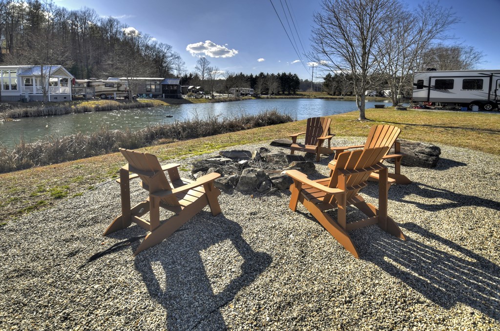 35 Mountain Meadows Circle Property Photo 18