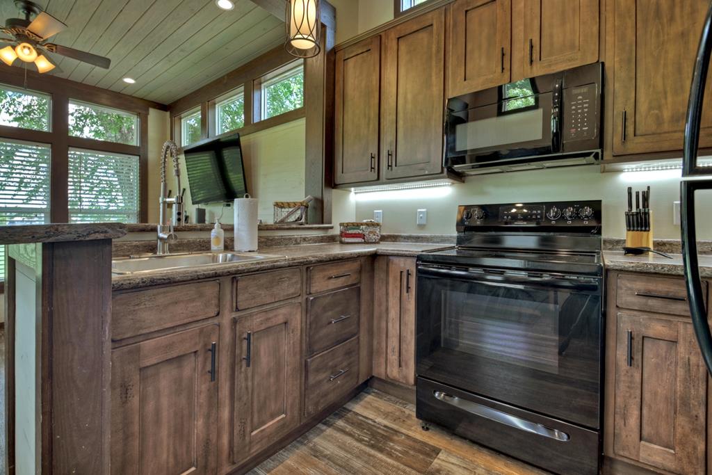 35 Mountain Meadows Circle Property Photo 21
