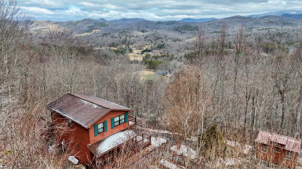 130 Hogans Run Property Photo 13