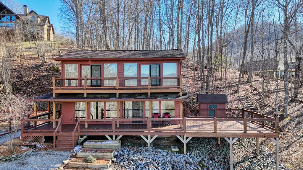 130 Hogans Run Property Photo 17