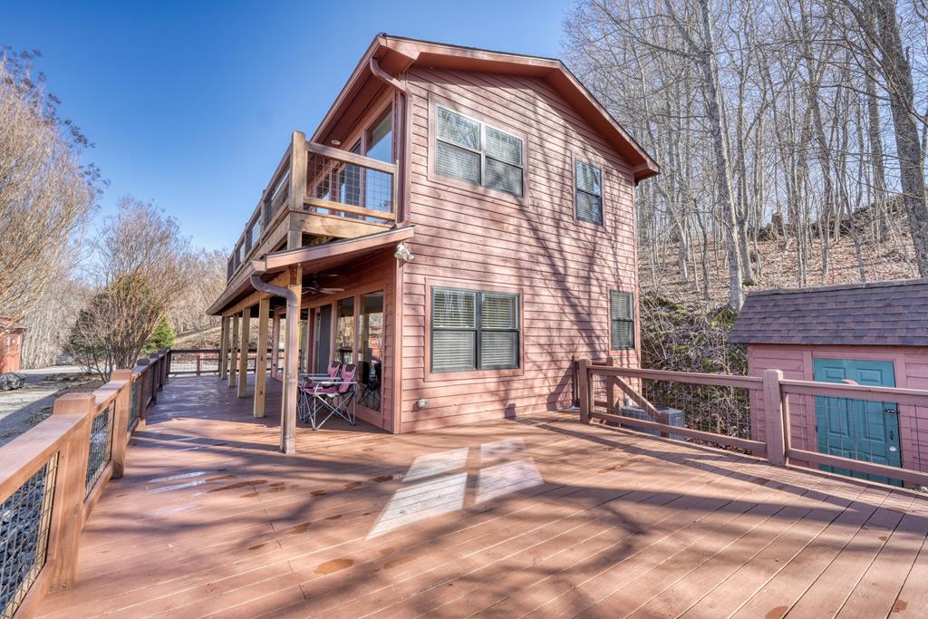 130 Hogans Run Property Photo 18