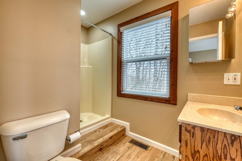 130 Hogans Run Property Photo 37