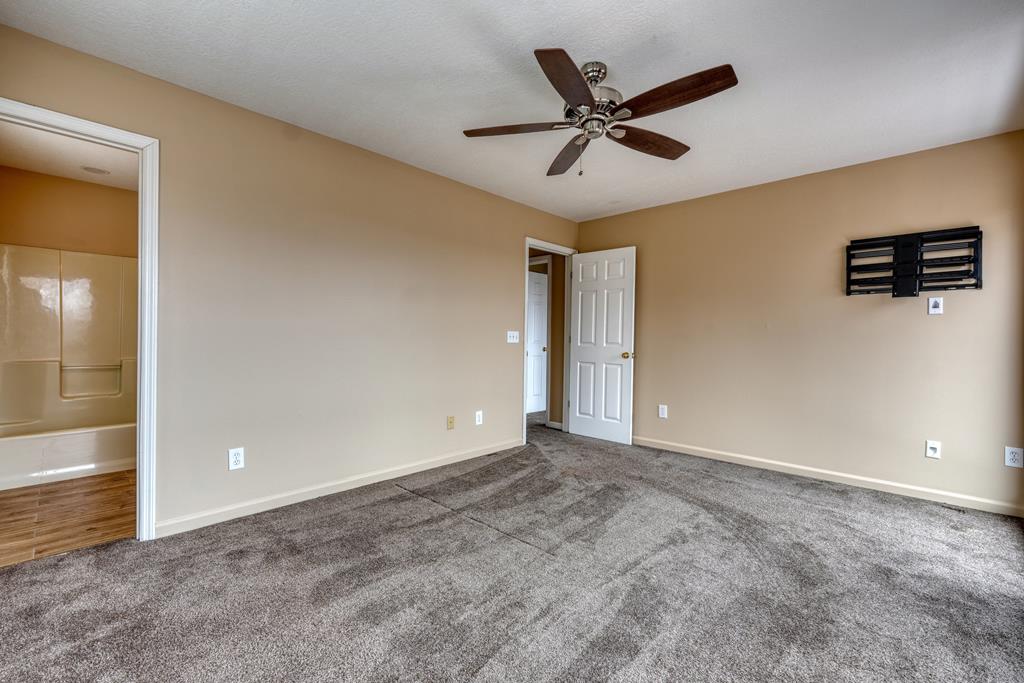 130 Hogans Run Property Photo 40