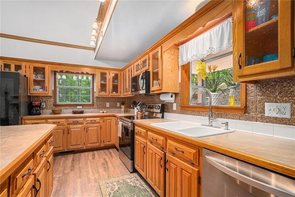 43 Hamlet Court Property Photo 10
