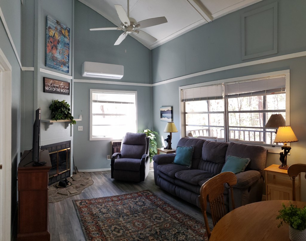 4660 Mitchell Cove Road Property Photo 5