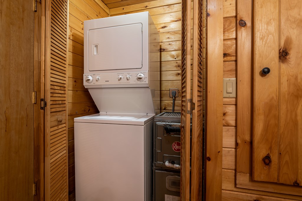 233 River Hills Property Photo 24