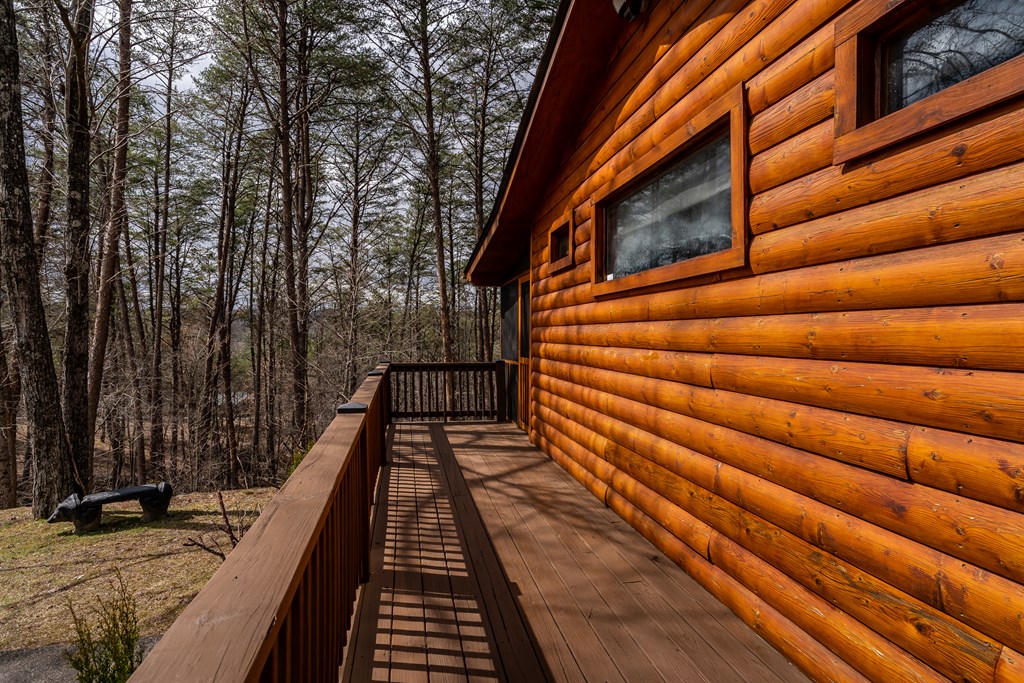 233 River Hills Property Photo 45