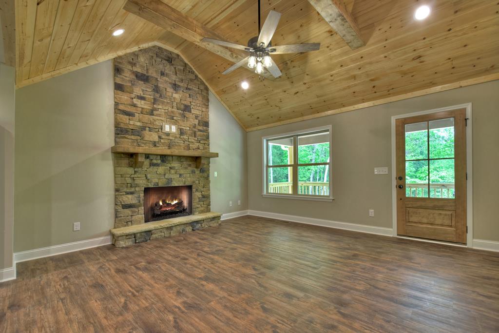 297 Oneida Circle Property Photo 14