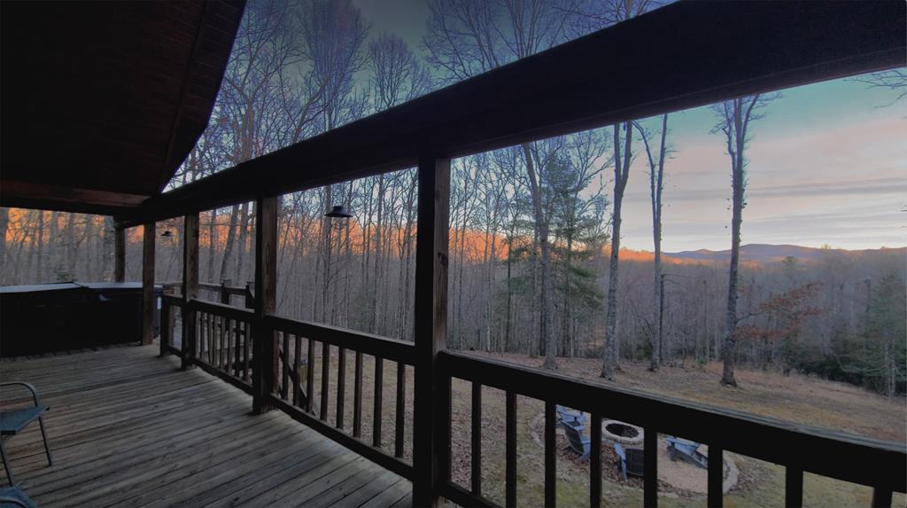 708 Thomas Mountain Road Property Photo 3