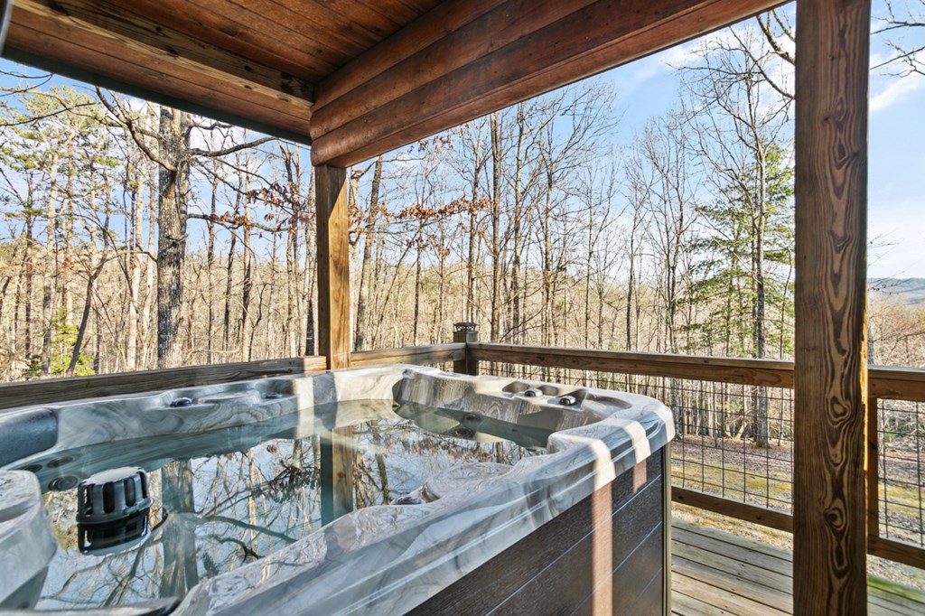 708 Thomas Mountain Road Property Photo 10