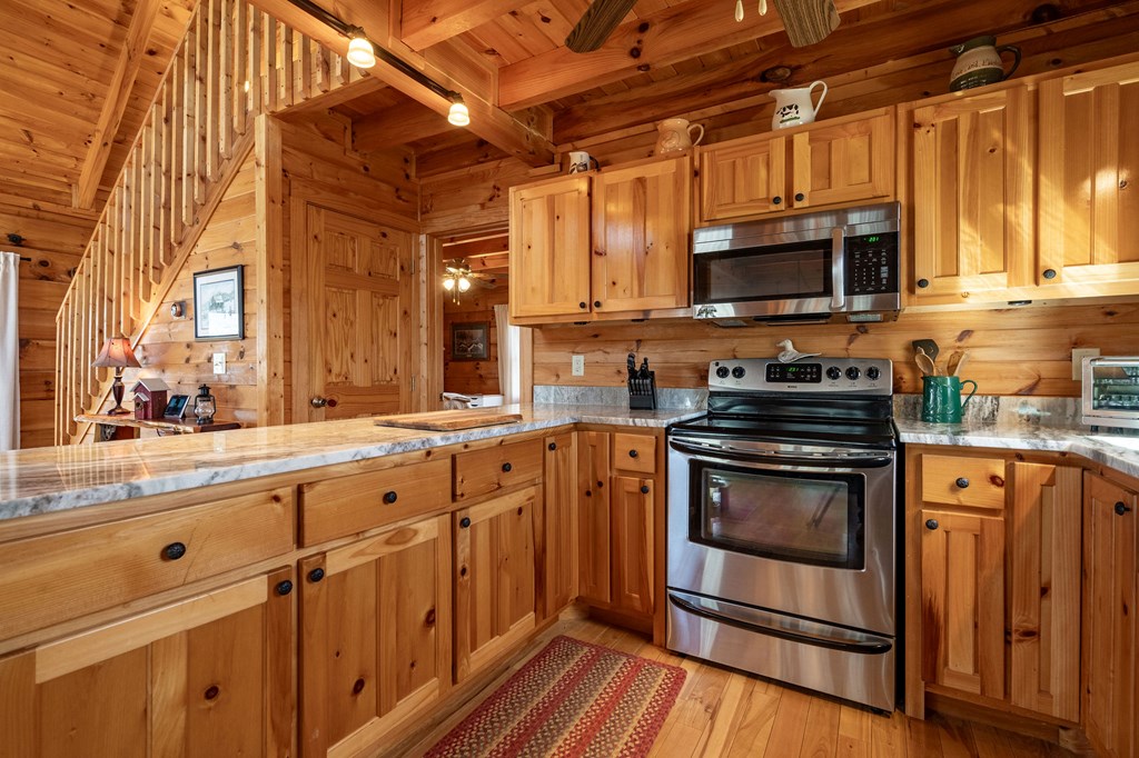 5 Moccasin Trail Property Photo 10