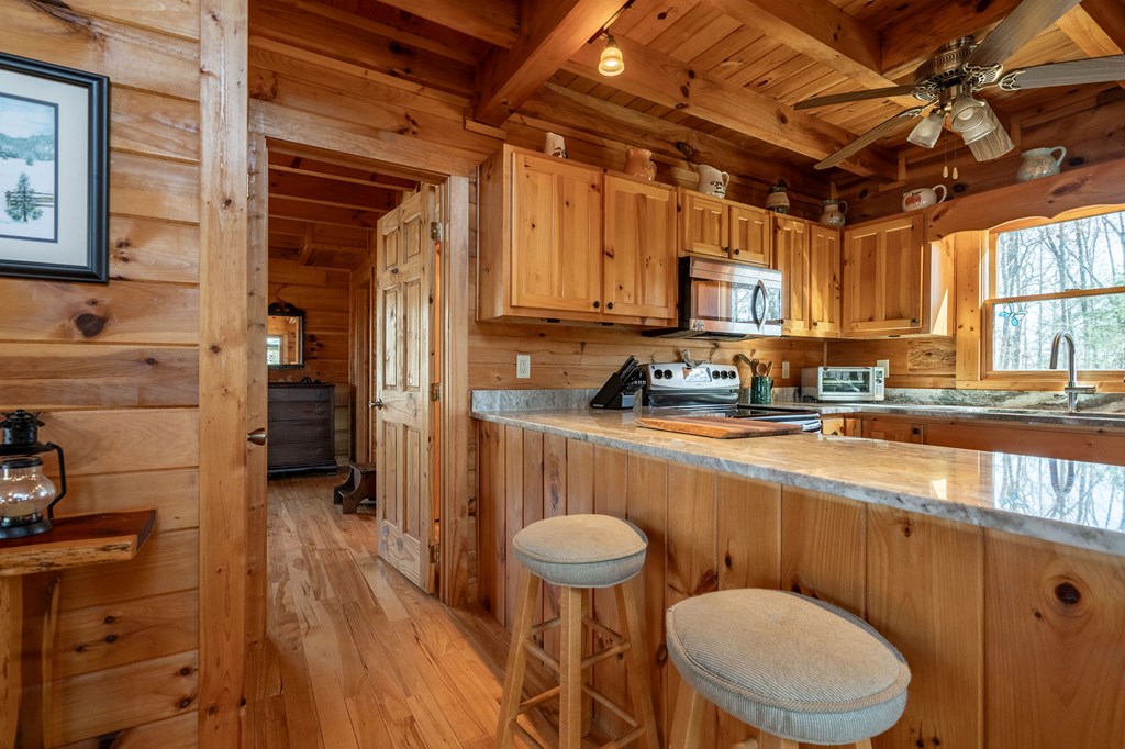 5 Moccasin Trail Property Photo 15