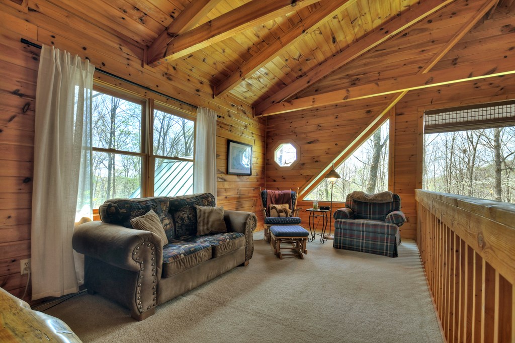 5 Moccasin Trail Property Photo 24