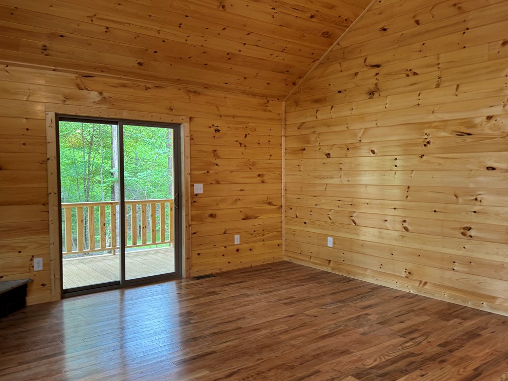 151 Martins Creek Ridge Rd Property Photo 9