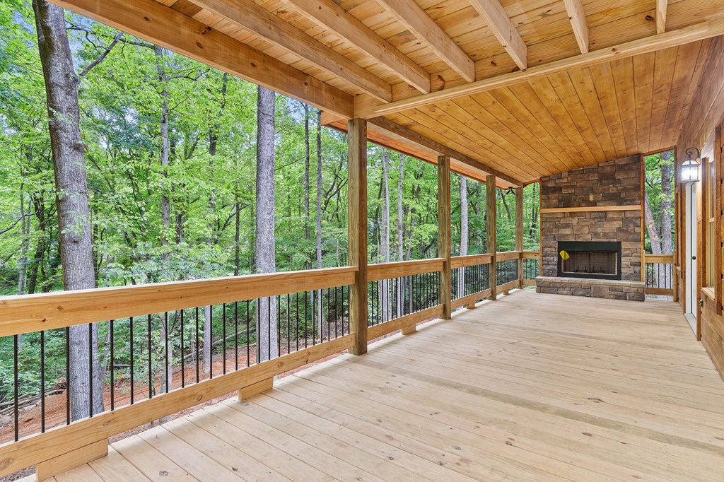 64 Windy Valley Lane Property Photo 2