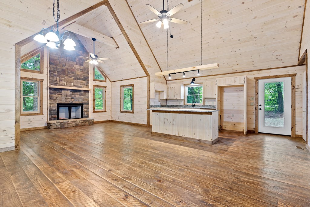 64 Windy Valley Lane Property Photo 4