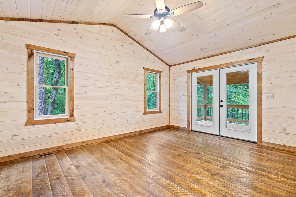 64 Windy Valley Lane Property Photo 25