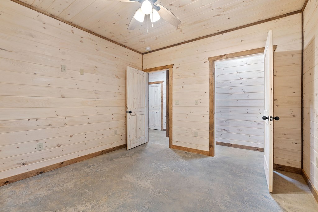 64 Windy Valley Lane Property Photo 41