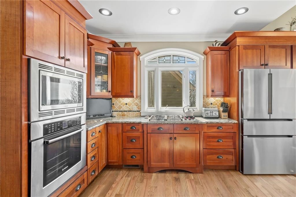 1043 Deer Run Ridge Property Photo 8