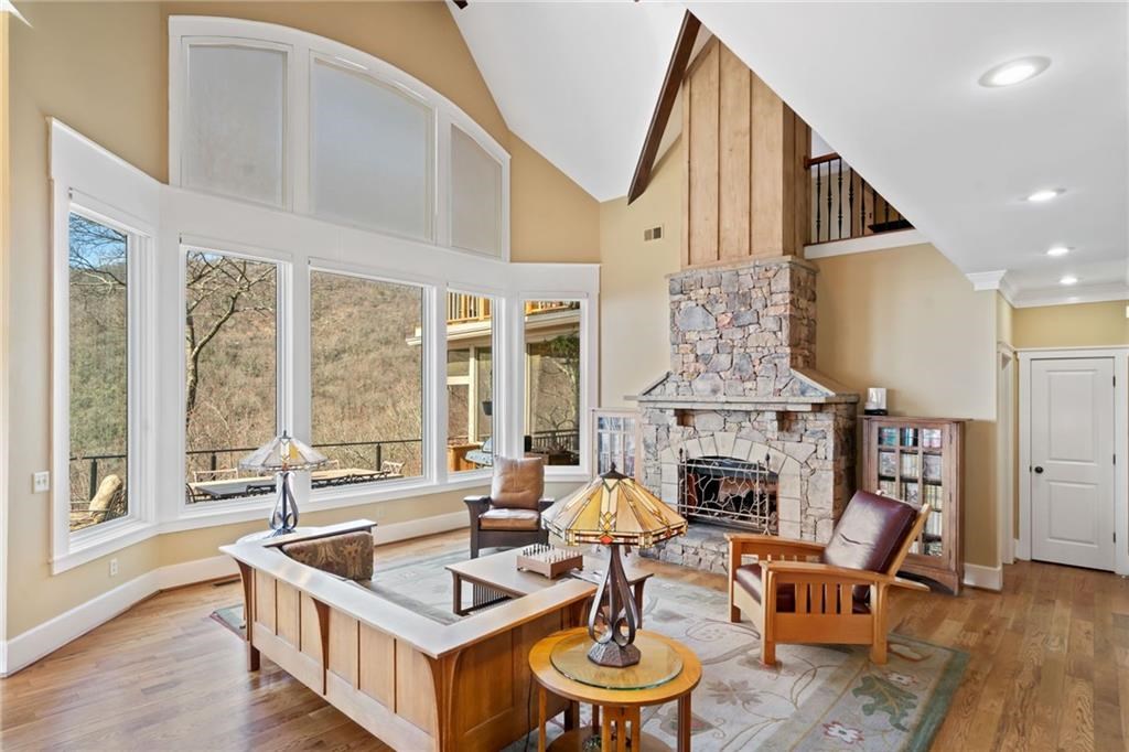 1043 Deer Run Ridge Property Photo 9