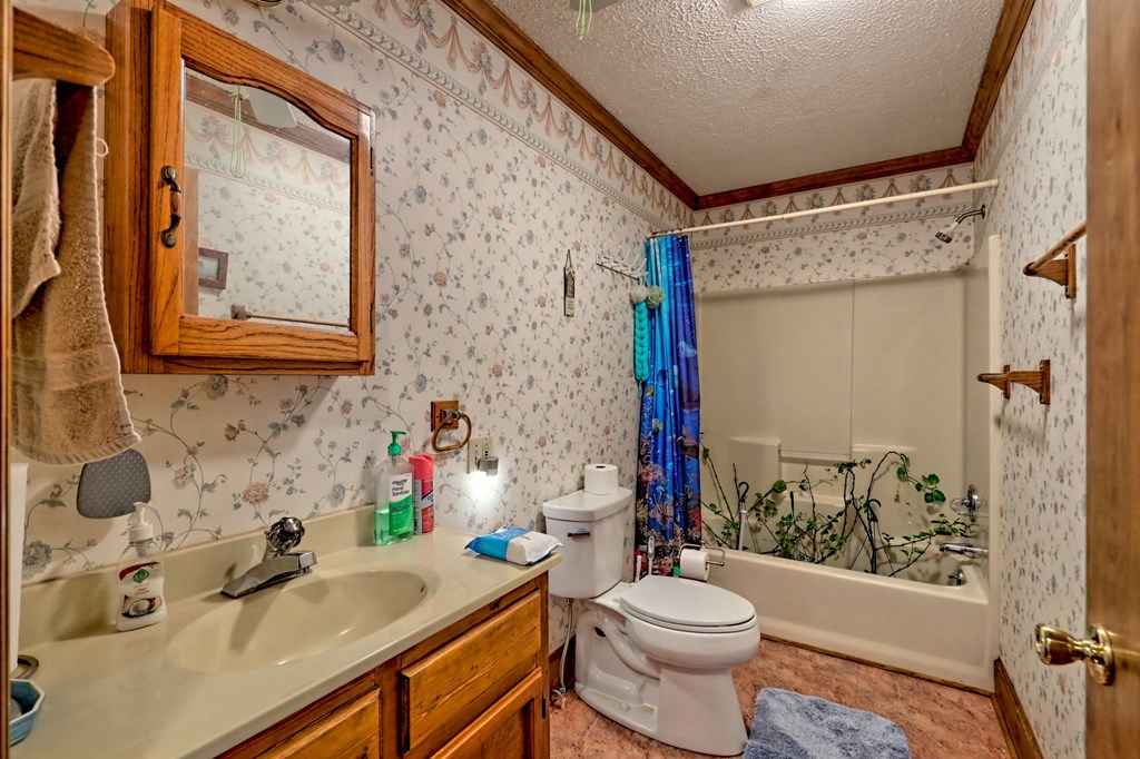 427 V Addington Road Property Photo 30