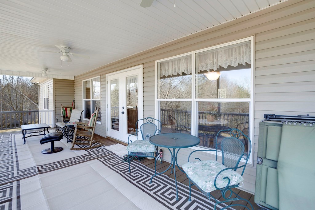 2097 Woodlake Lane Property Photo 17