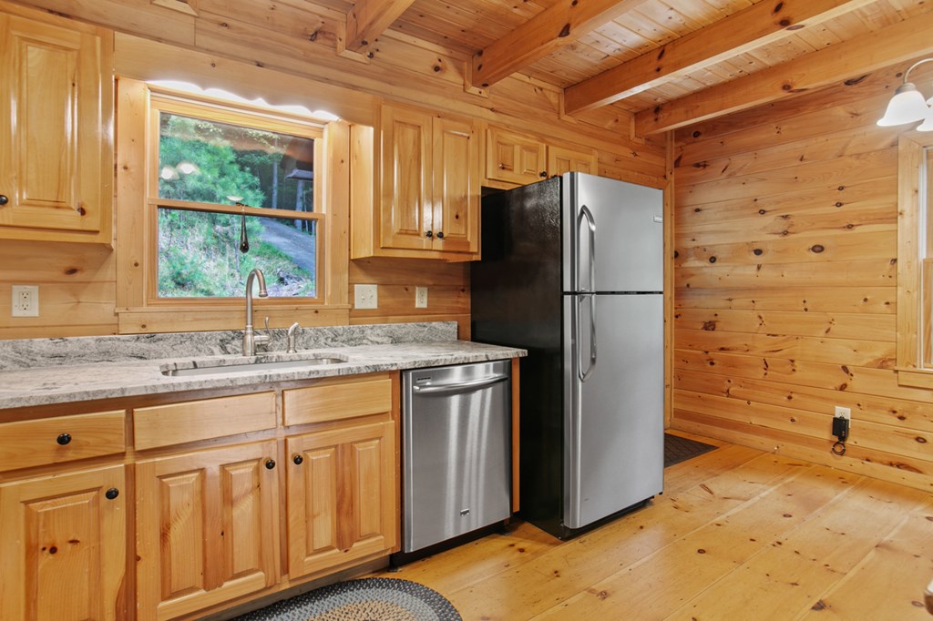 135 Hale Court Property Photo 13