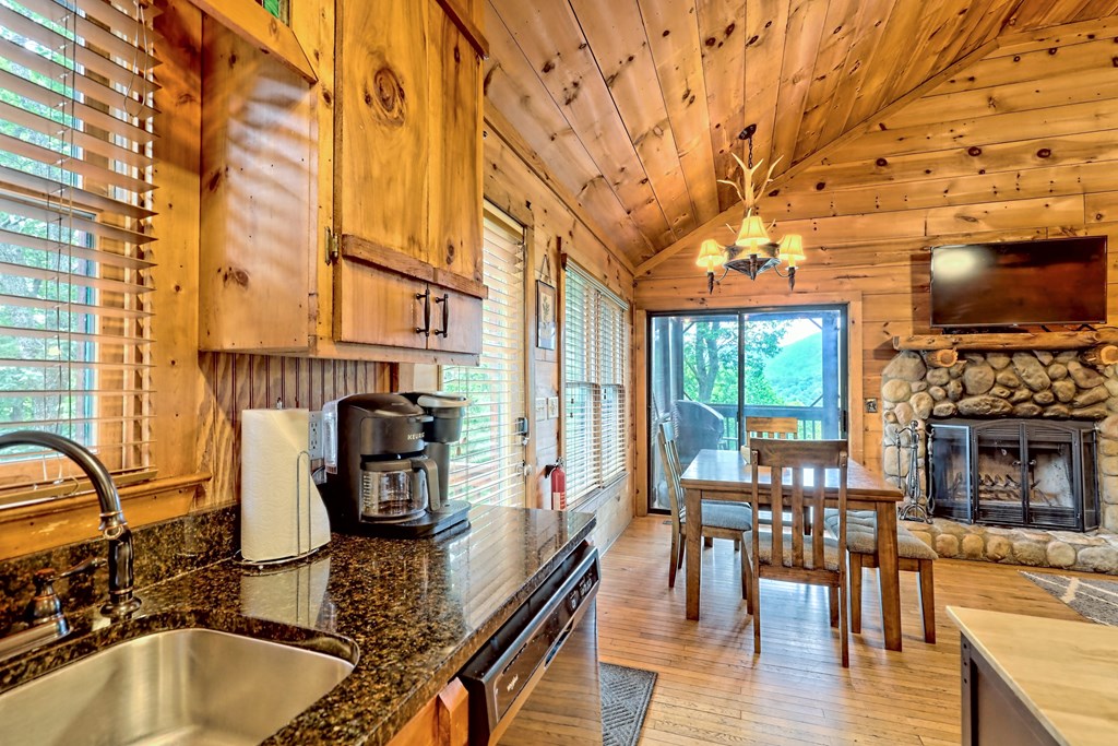 515 Amy Creek Circle Property Photo 12