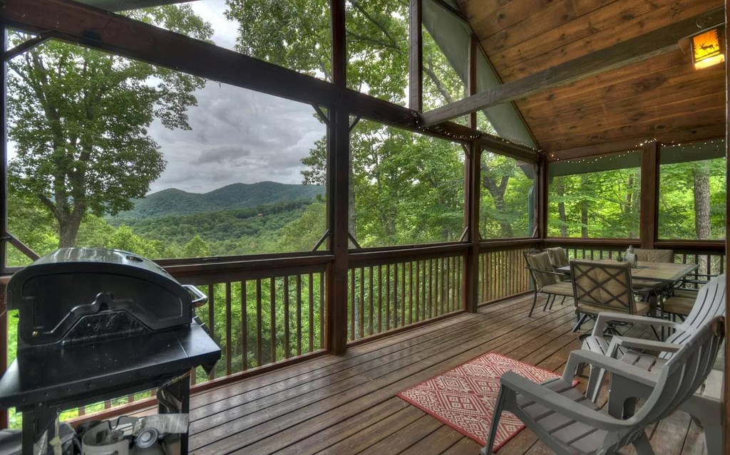 515 Amy Creek Circle Property Photo 22