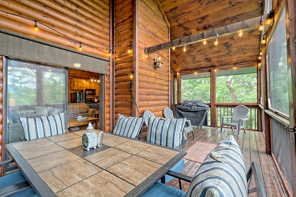 515 Amy Creek Circle Property Photo 34