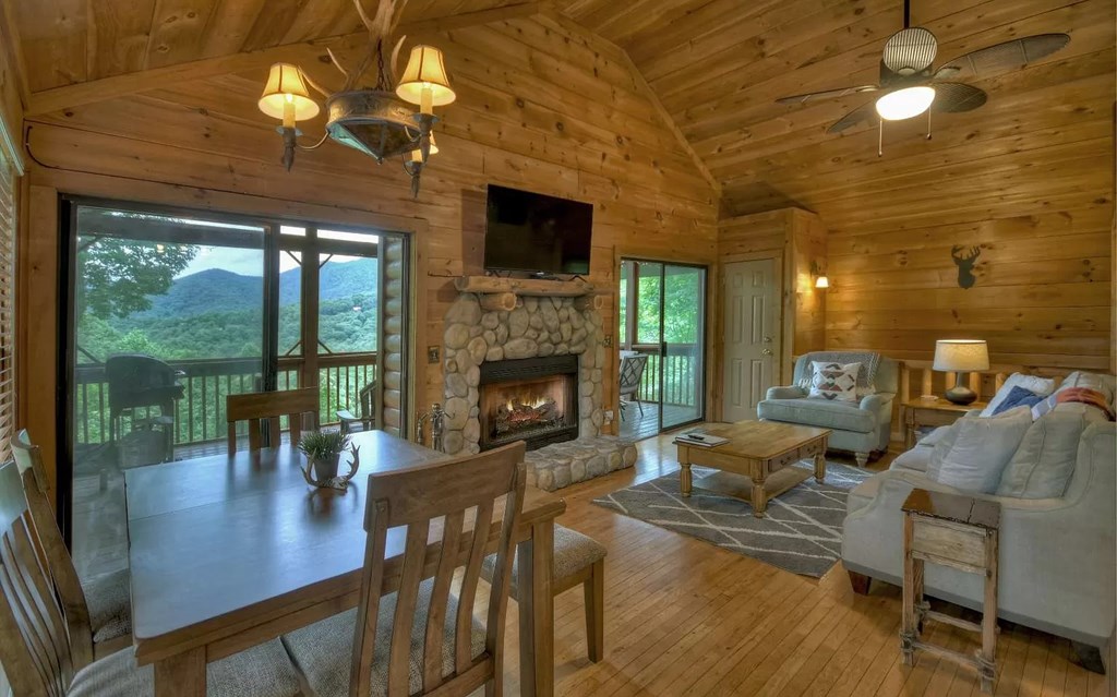 515 Amy Creek Circle Property Photo 35