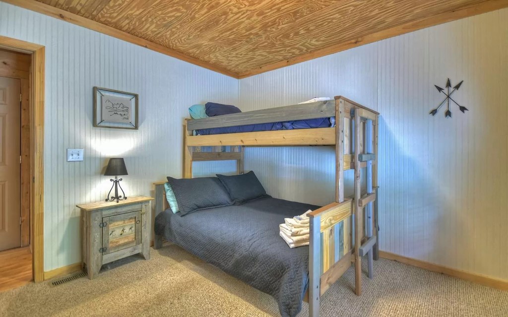 515 Amy Creek Circle Property Photo 44