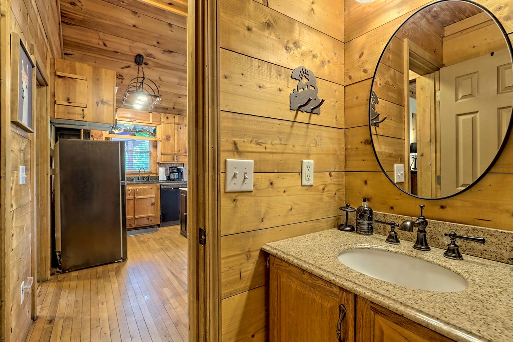 515 Amy Creek Circle Property Photo 54
