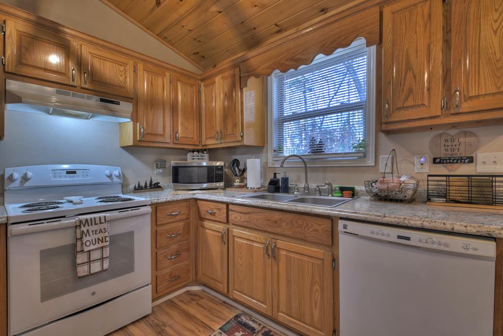 729 Matrix Lane Property Photo 12