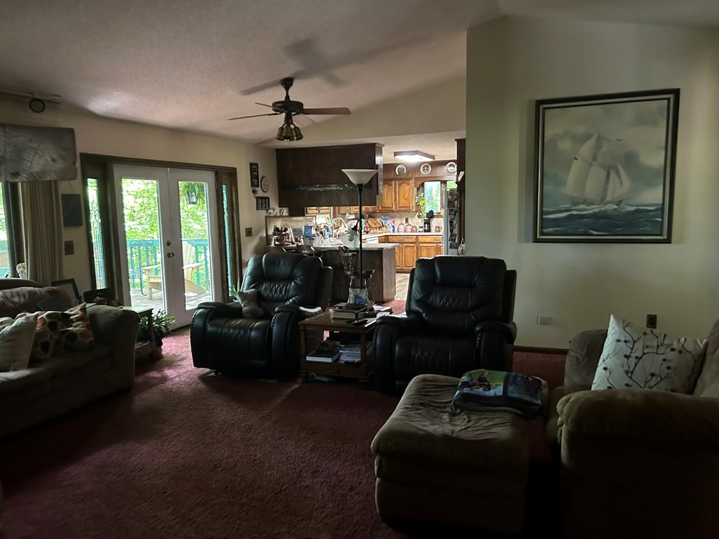 7677 Albury Road Property Photo 10
