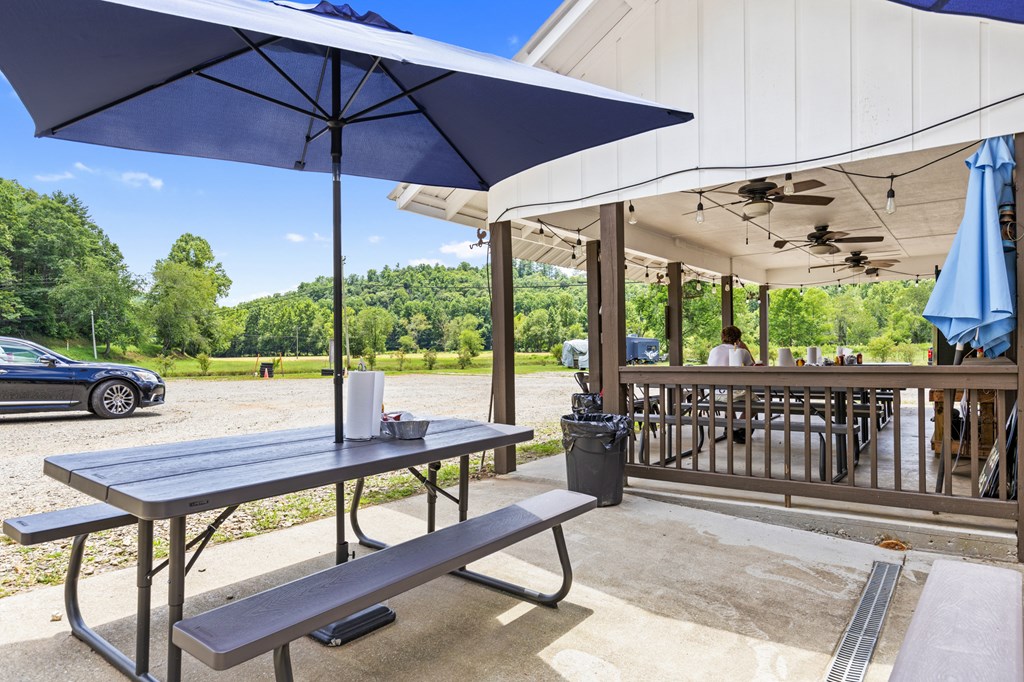 7475 State Highway 60 Property Photo 16