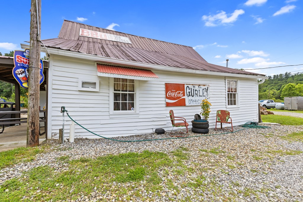 7475 State Highway 60 Property Photo 21