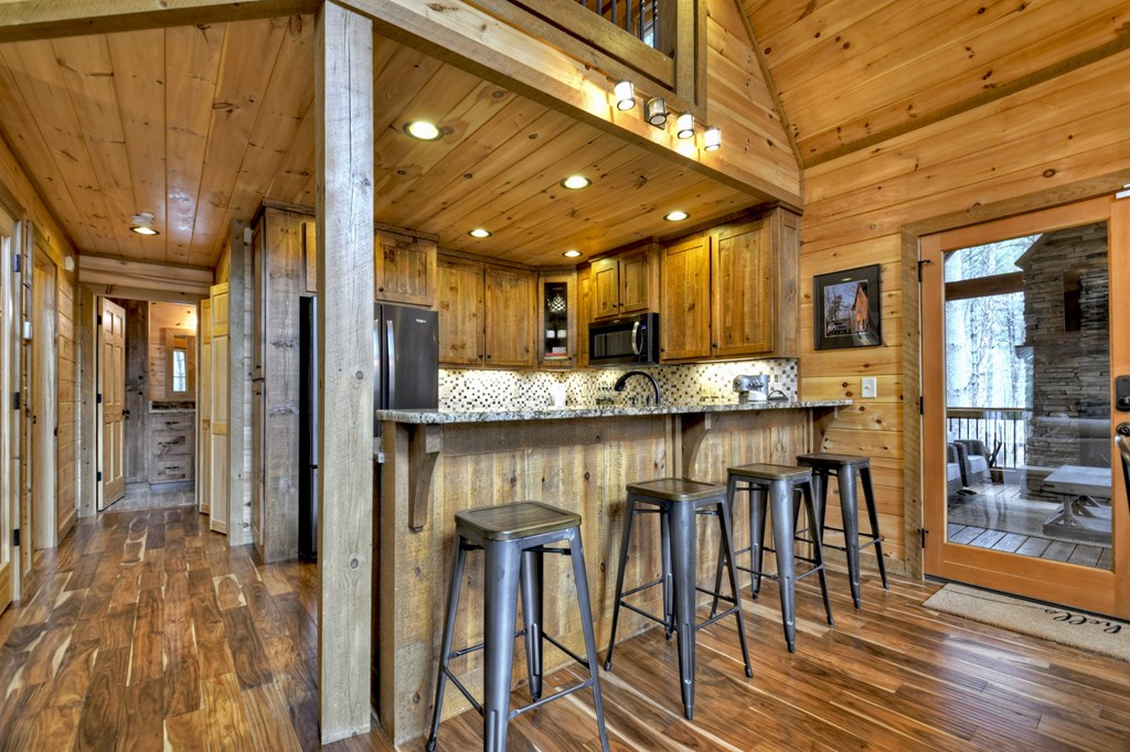 705 George Curtis Road Property Photo 16