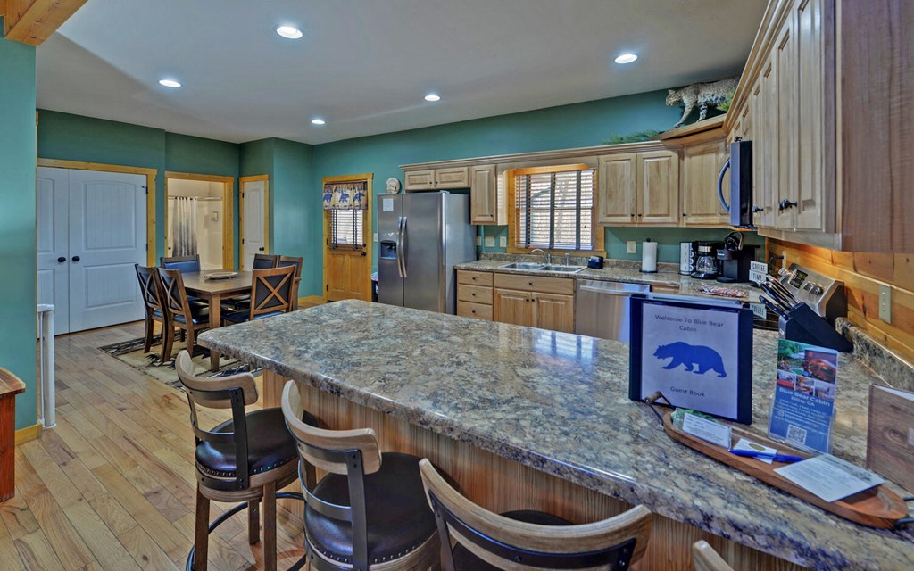 221 Acacia Court Property Photo 15