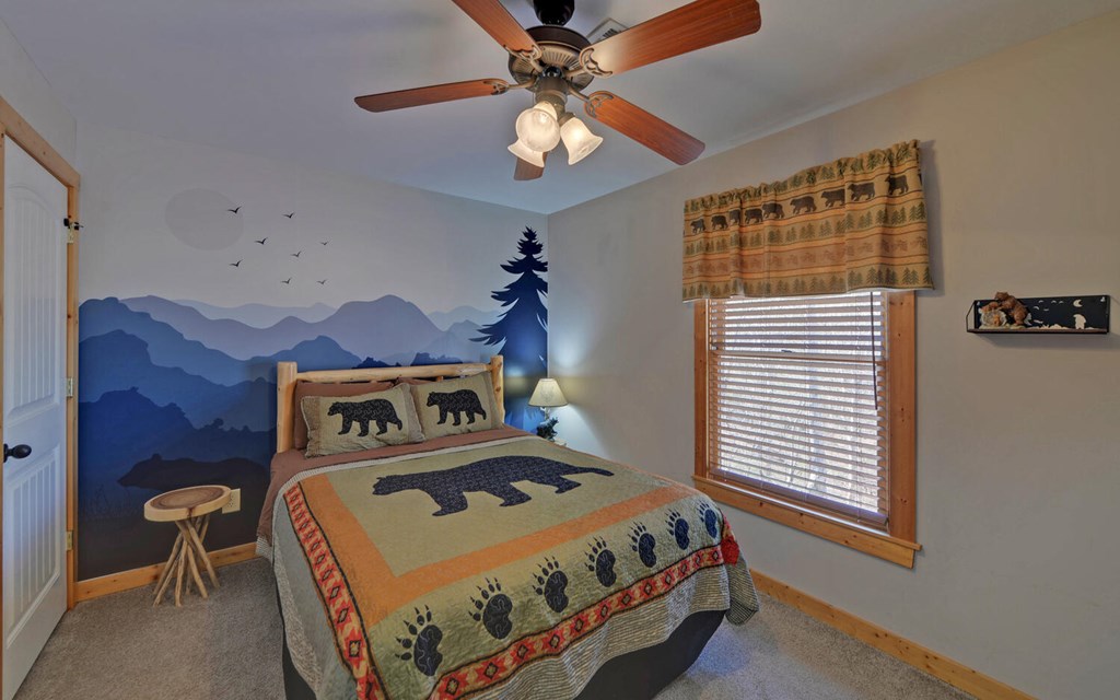 221 Acacia Court Property Photo 32