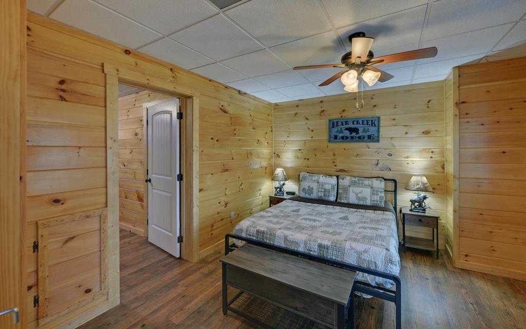 221 Acacia Court Property Photo 41