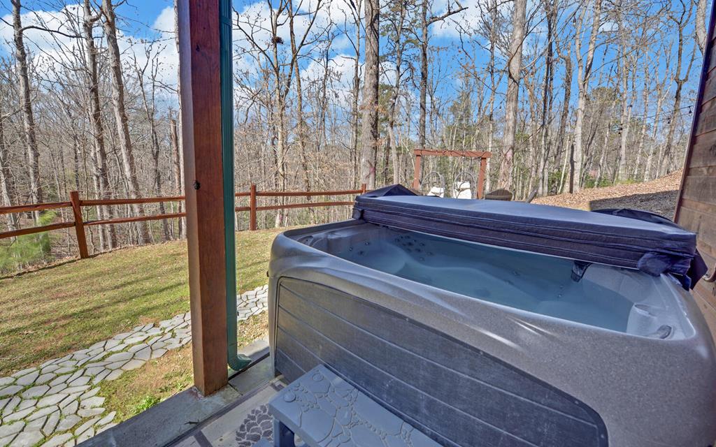 221 Acacia Court Property Photo 45