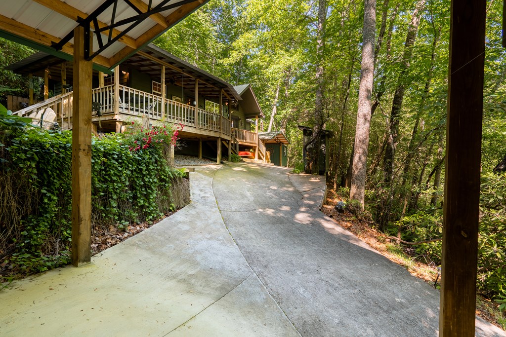 1180 Ruby Lake Drive Property Photo 7