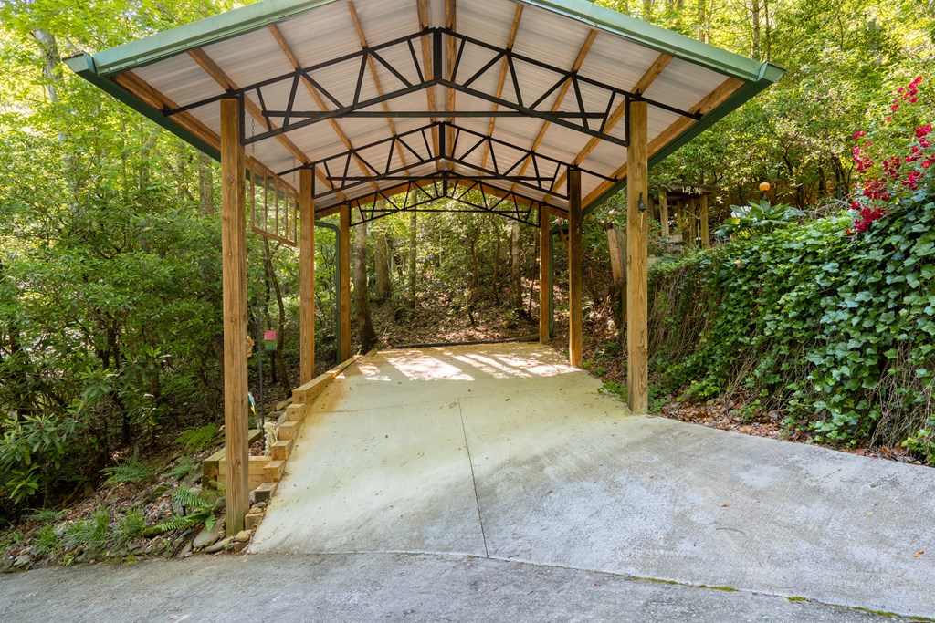 1180 Ruby Lake Drive Property Photo 28