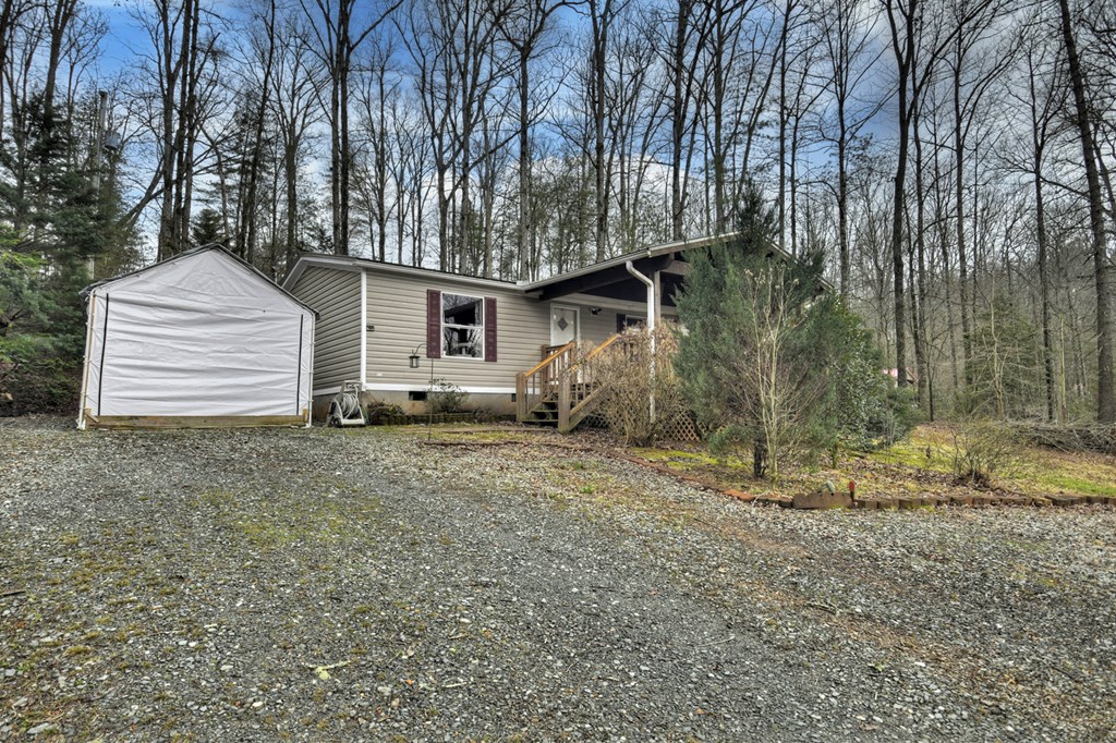59 Christel & Nathan Ln Property Photo 5
