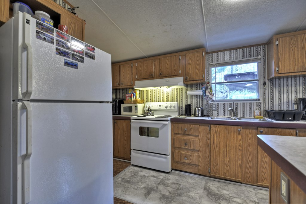 59 Christel & Nathan Ln Property Photo 13