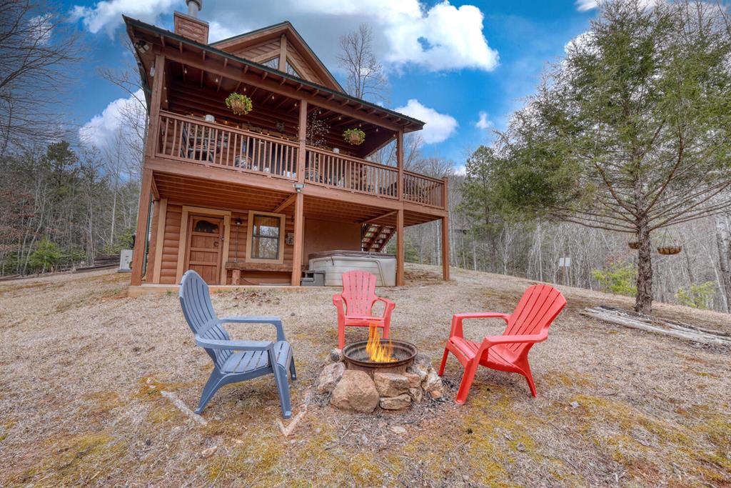315 Hidden Branch Road Property Photo 1