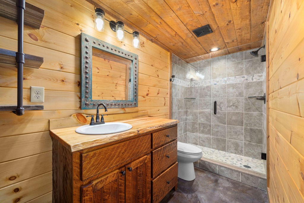 10 Emelia Road Property Photo 29